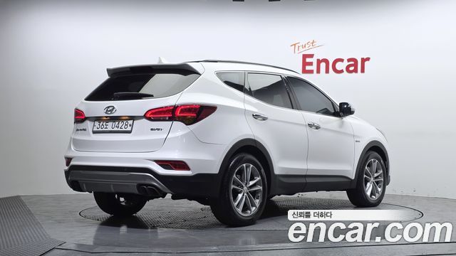 Hyundai Santafe 2017 — photo 2