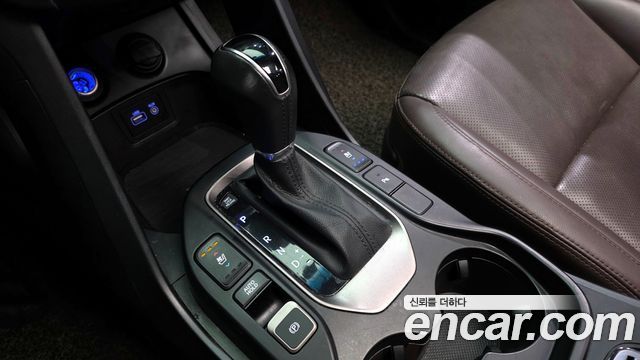 Hyundai Santafe 2017 — photo 9