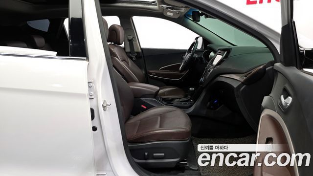 Hyundai Santafe 2017 — photo 10