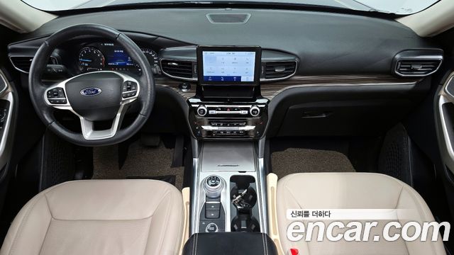 Ford Explorer 2022 — photo 7