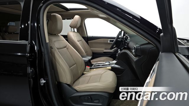 Ford Explorer 2022 — photo 10