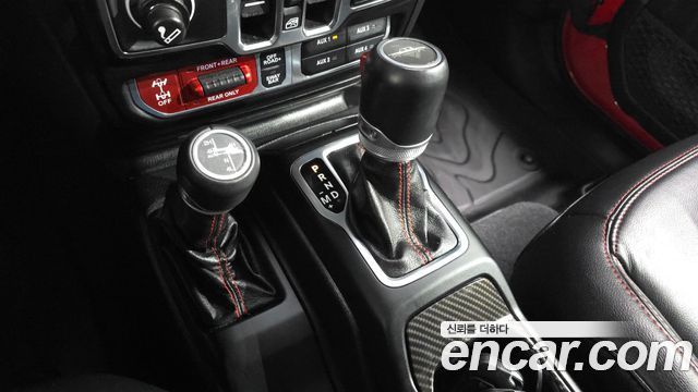 Jeep Gladiator 2021 — photo 9