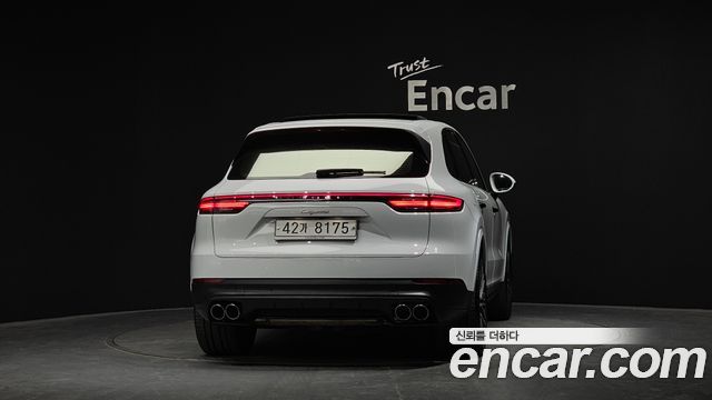 Porsche Cayenne 2019 — photo 4