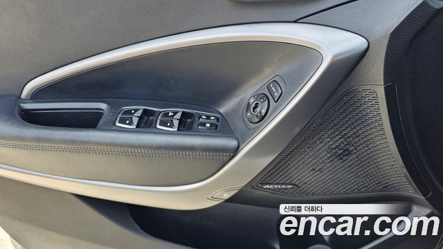Hyundai Santafe 2013 — photo 13