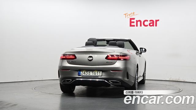 Mercedes-Benz E-Class 2021 — photo 4