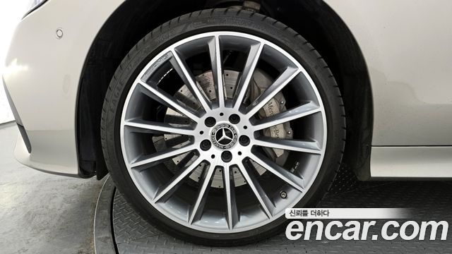 Mercedes-Benz E-Class 2021 — photo 5