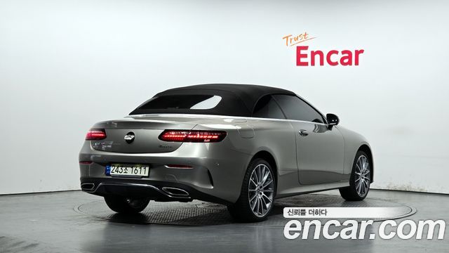 Mercedes-Benz E-Class 2021 — photo 20