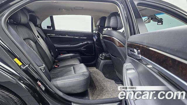 Genesis G90 2019 — photo 12