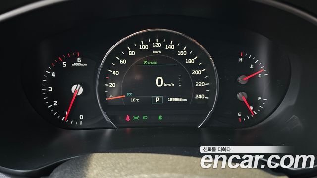 Kia Sorento 2016 — photo 8