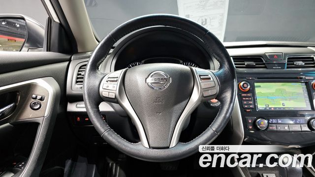 Nissan Altima 2014 — photo 13