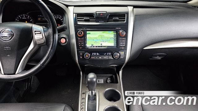 Nissan Altima 2014 — photo 14
