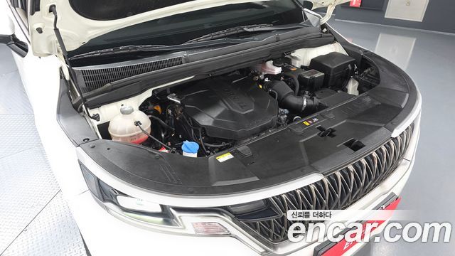 Kia Canival 2022 — photo 6