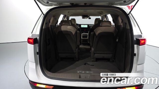 Kia Canival 2022 — photo 20