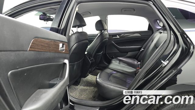 Hyundai Sonata 2018 — photo 12