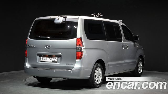 Hyundai Starex 2015 — photo 2