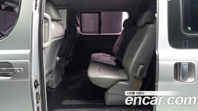 Hyundai Starex 2015 — photo 12