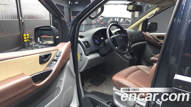 Hyundai Starex 2021 — photo 10