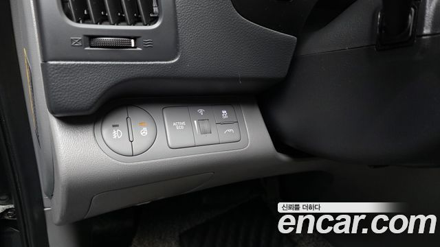 Hyundai Starex 2021 — photo 17