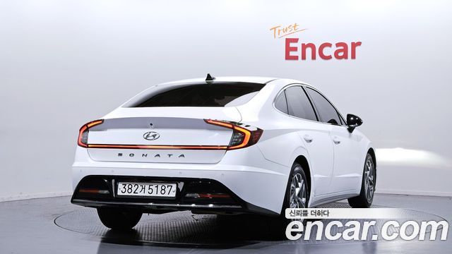 Hyundai Sonata 2022 — photo 2