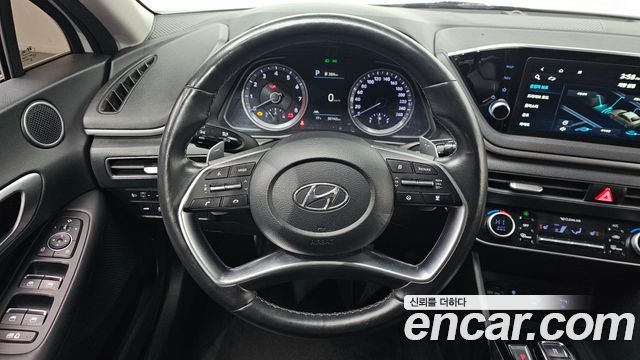 Hyundai Sonata 2022 — photo 14