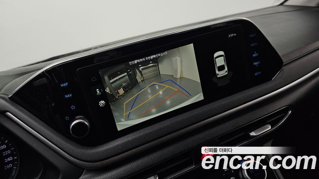 Hyundai Sonata 2022 — photo 16