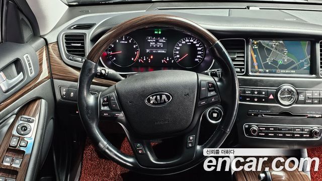 Kia K7 2016 — photo 15