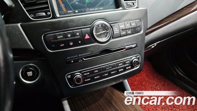 Kia K7 2016 — photo 18