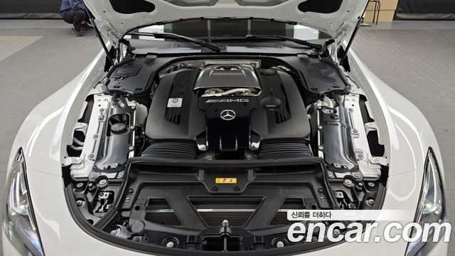 Mercedes-Benz AMG GT 2025 — photo 6