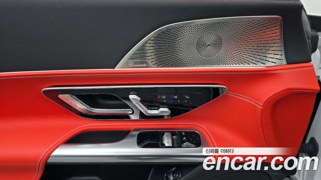 Mercedes-Benz AMG GT 2025 — photo 19