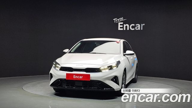 Kia K3 2024 — photo 3