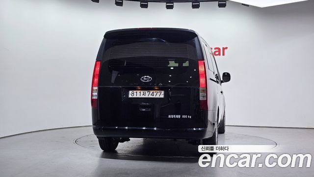 Hyundai Staria 2023 — photo 4