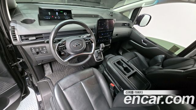 Hyundai Staria 2023 — photo 7