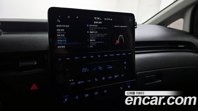 Hyundai Staria 2023 — photo 16