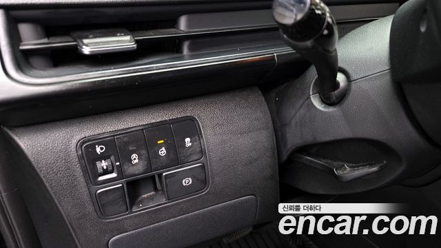 Hyundai Staria 2023 — photo 18
