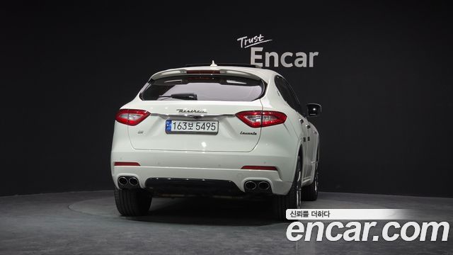 Maserati Levante 2018 — photo 4