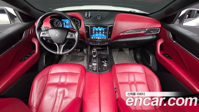Maserati Levante 2018 — photo 7