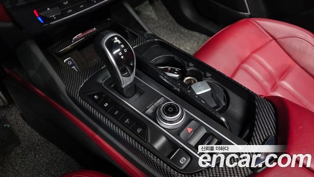 Maserati Levante 2018 — photo 9