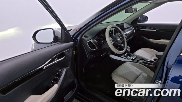 Kia Seltos 2022 — photo 10
