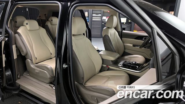 Kia Canival 2021 — photo 10