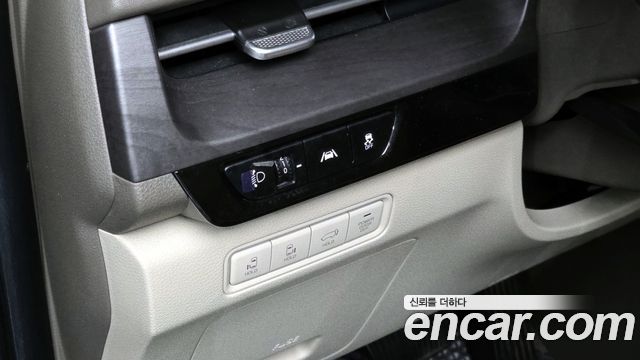 Kia Canival 2021 — photo 14
