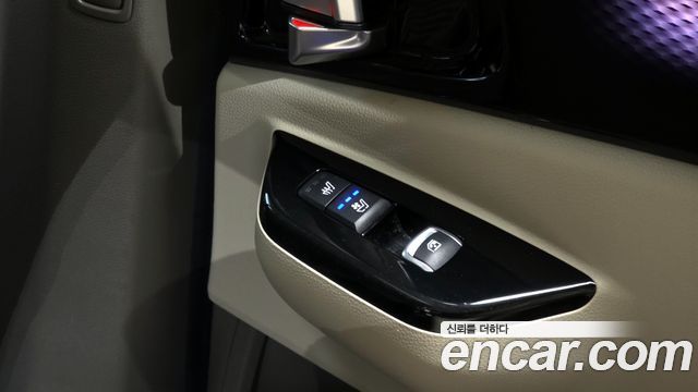 Kia Canival 2021 — photo 18