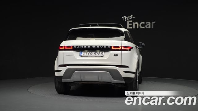 Land Rover Range Rover Evoque 2022 — photo 4