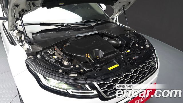 Land Rover Range Rover Evoque 2022 — photo 6