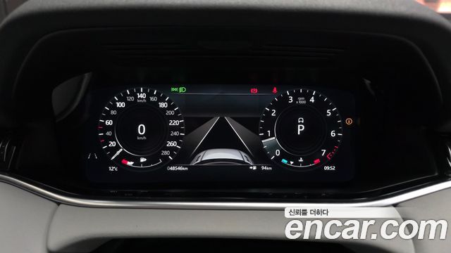 Land Rover Range Rover Evoque 2022 — photo 8
