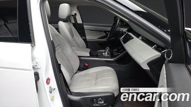 Land Rover Range Rover Evoque 2022 — photo 11