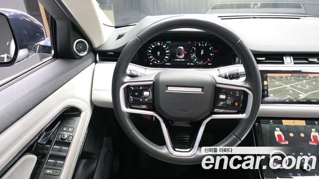 Land Rover Range Rover Evoque 2022 — photo 13