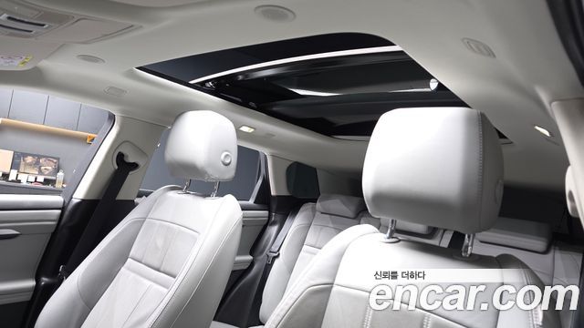 Land Rover Range Rover Evoque 2022 — photo 19