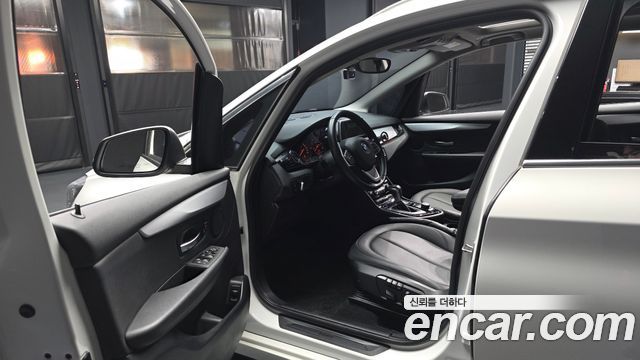 BMW 2-Series 2018 — photo 10
