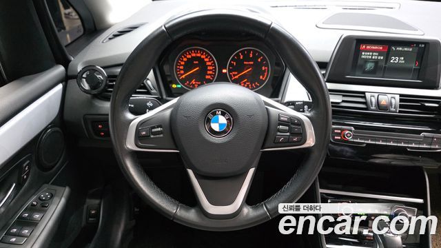 BMW 2-Series 2018 — photo 13
