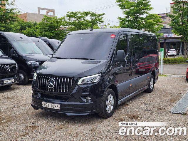 Mercedes-Benz Sprinter 2020 — photo 1